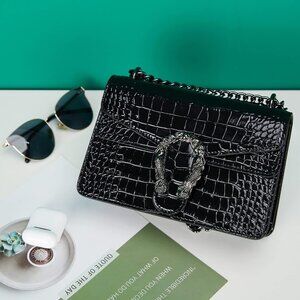 ⚡ Women's Black Snake Vegan Leather Print Casual Satchel Crossbody Handbag